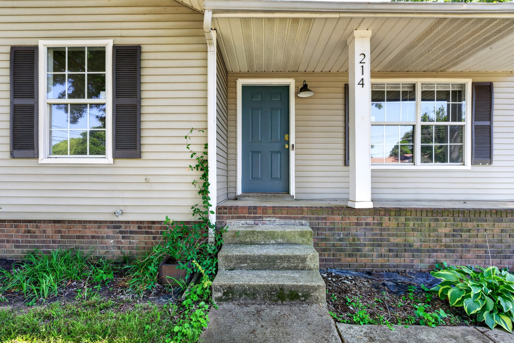 214 Mark Spitz Drive Clarksville TN 37042