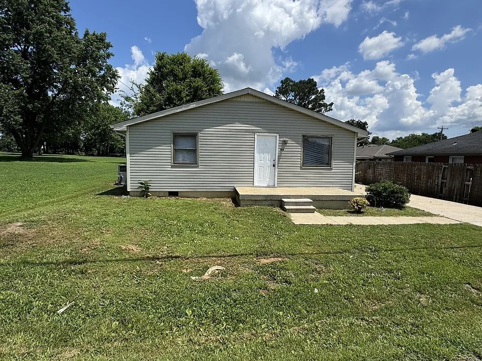 2000 Jan Drive Hopkinsville KY 42240