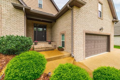 121 Grayson Lane White House TN 37188