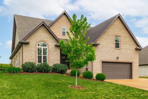 121 Grayson Lane White House TN 37188
