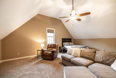 121 Grayson Lane White House TN 37188
