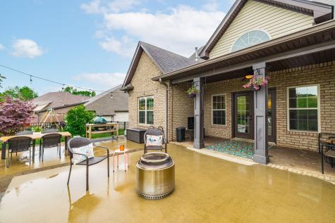 121 Grayson Lane White House TN 37188