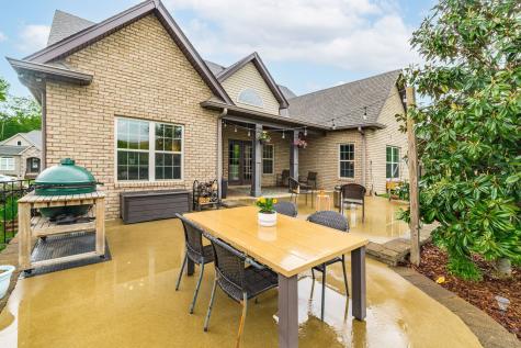 121 Grayson Lane White House TN 37188