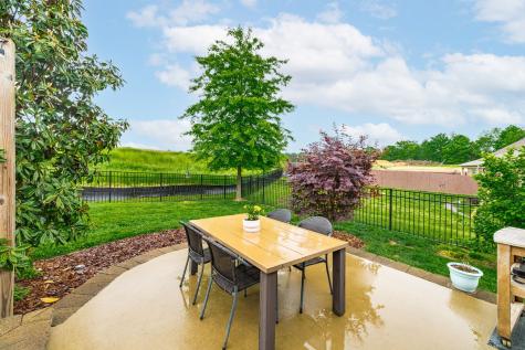 121 Grayson Lane White House TN 37188