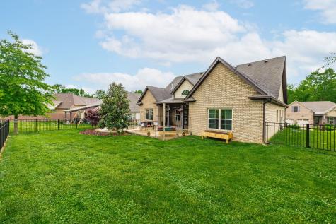121 Grayson Lane White House TN 37188