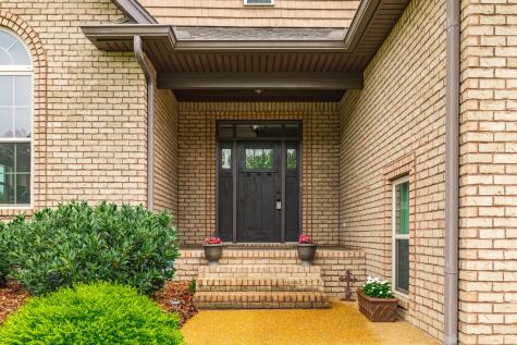 121 Grayson Lane White House TN 37188