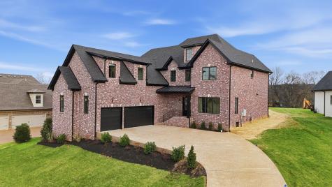 1016 Luxborough Drive Hendersonville TN 37075