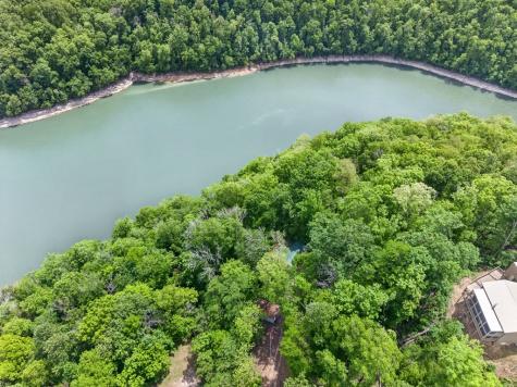 8045 Sarah Thomas Road Silver Point TN 38582