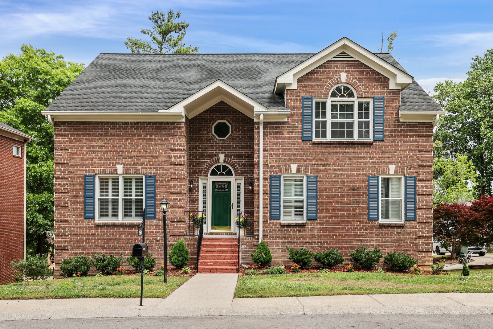 1541 Eller Drive Nashville TN 37221