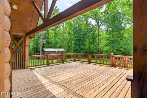 704 White Oak Road Monterey TN 38574