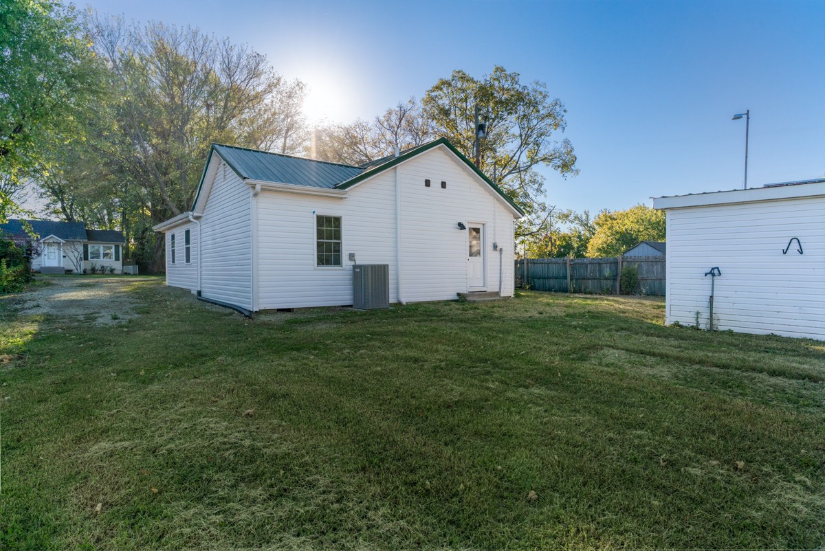 342 Crescent Drive Springfield TN 37172