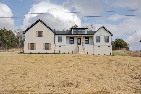 445 Bridle Path Hartsville TN 37074