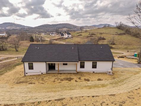 445 Bridle Path Hartsville TN 37074