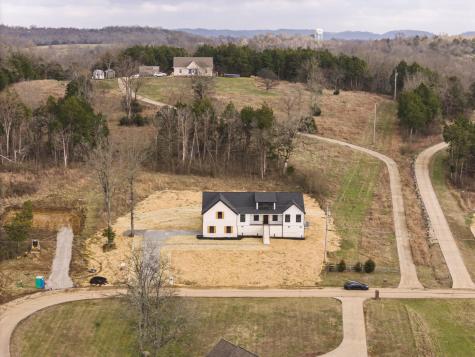 445 Bridle Path Hartsville TN 37074