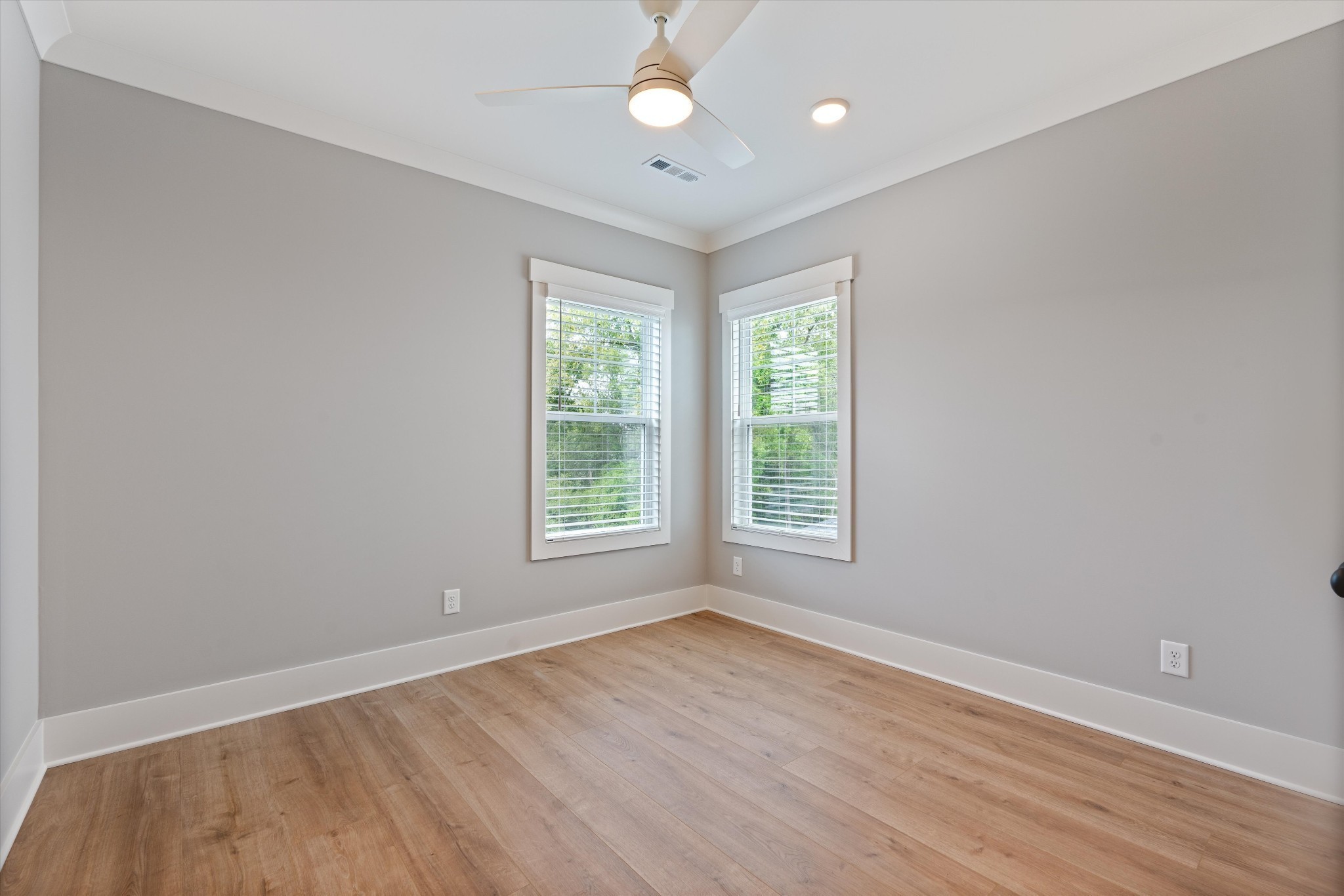 329 Old Shackle Island Road Hendersonville TN 37075