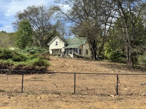 124 Brooks Lane Pleasant Shade TN 37145