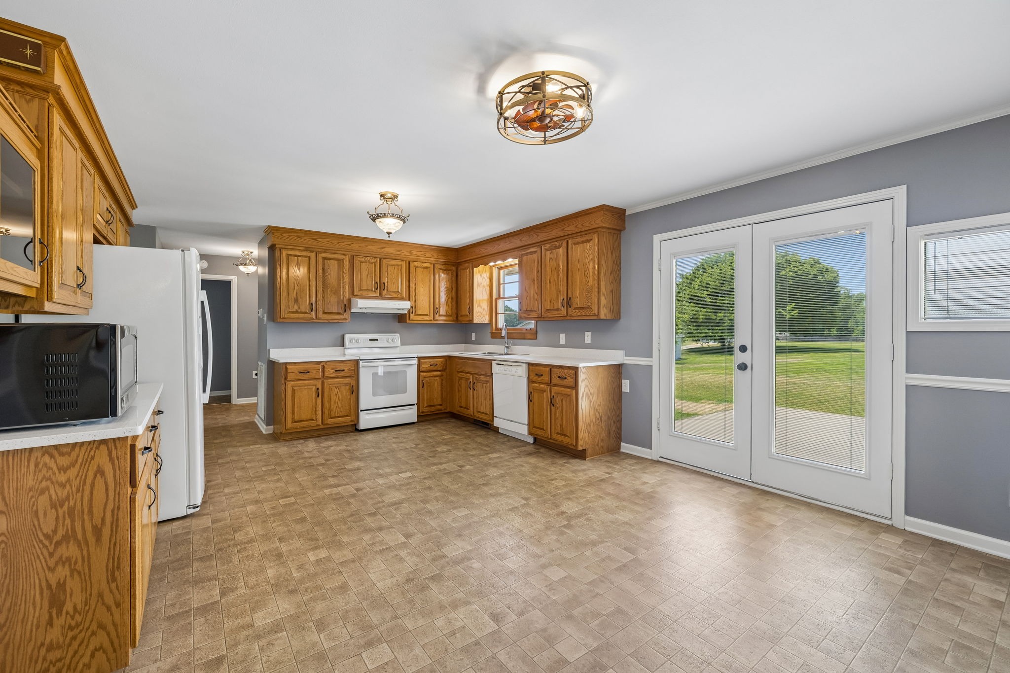 2586 Highway 48 Clarksville TN 37040
