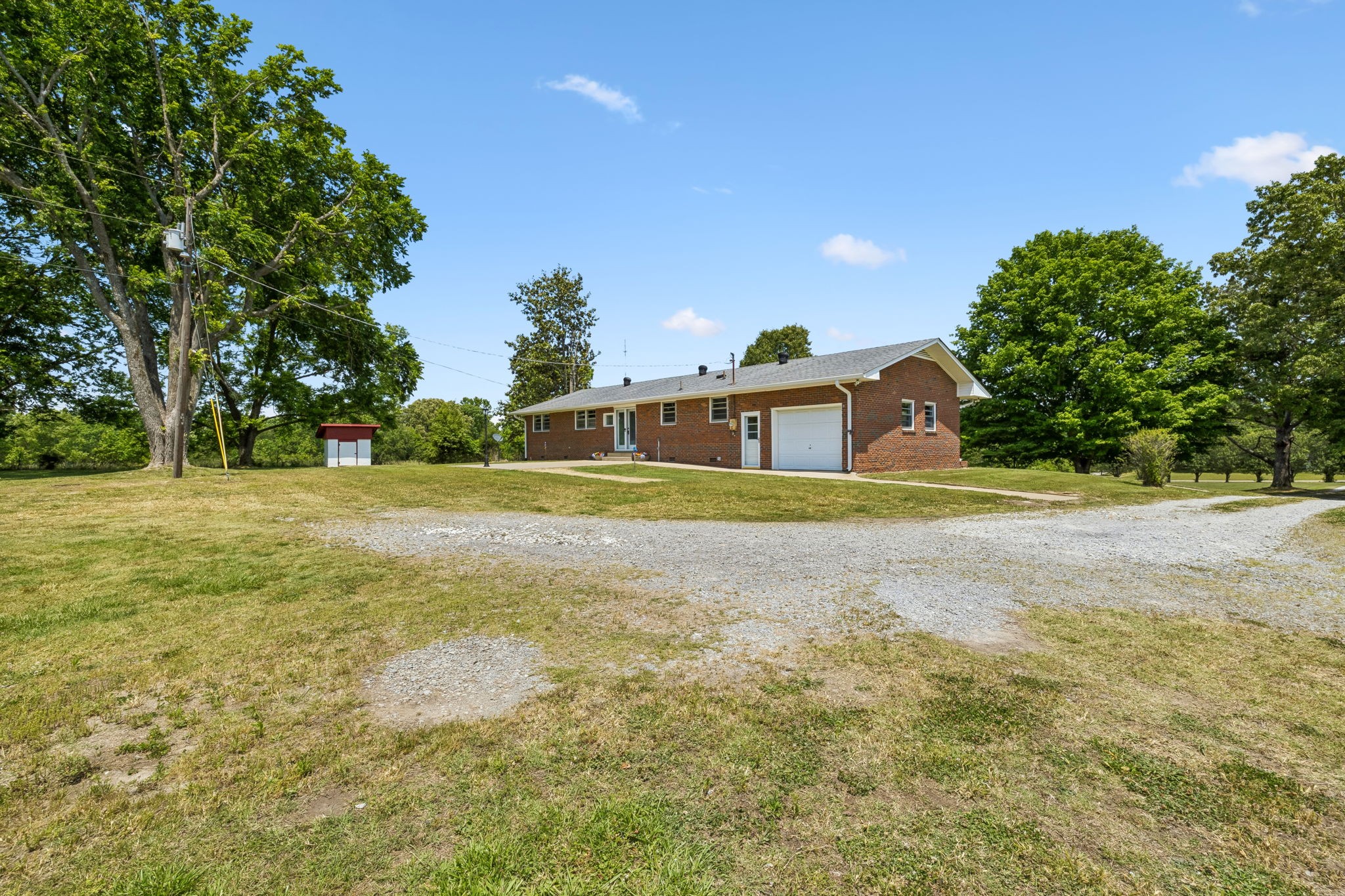 2586 Highway 48 Clarksville TN 37040