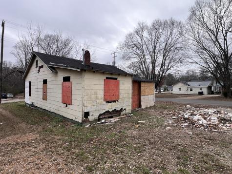 818 Curtis Street Paris TN 38242