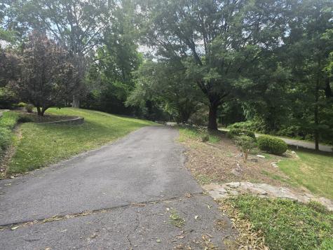 1049 Ridgeview Drive Nashville TN 37220