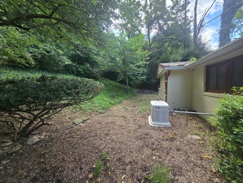 1049 Ridgeview Drive Nashville TN 37220