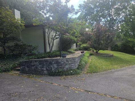1049 Ridgeview Drive Nashville TN 37220