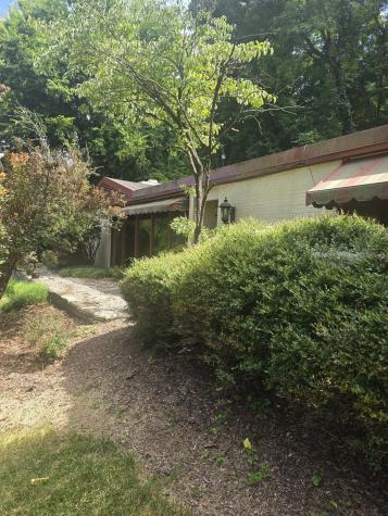 1049 Ridgeview Drive Nashville TN 37220