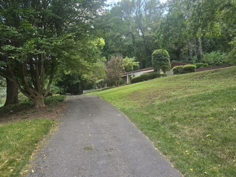 1049 Ridgeview Drive Nashville TN 37220