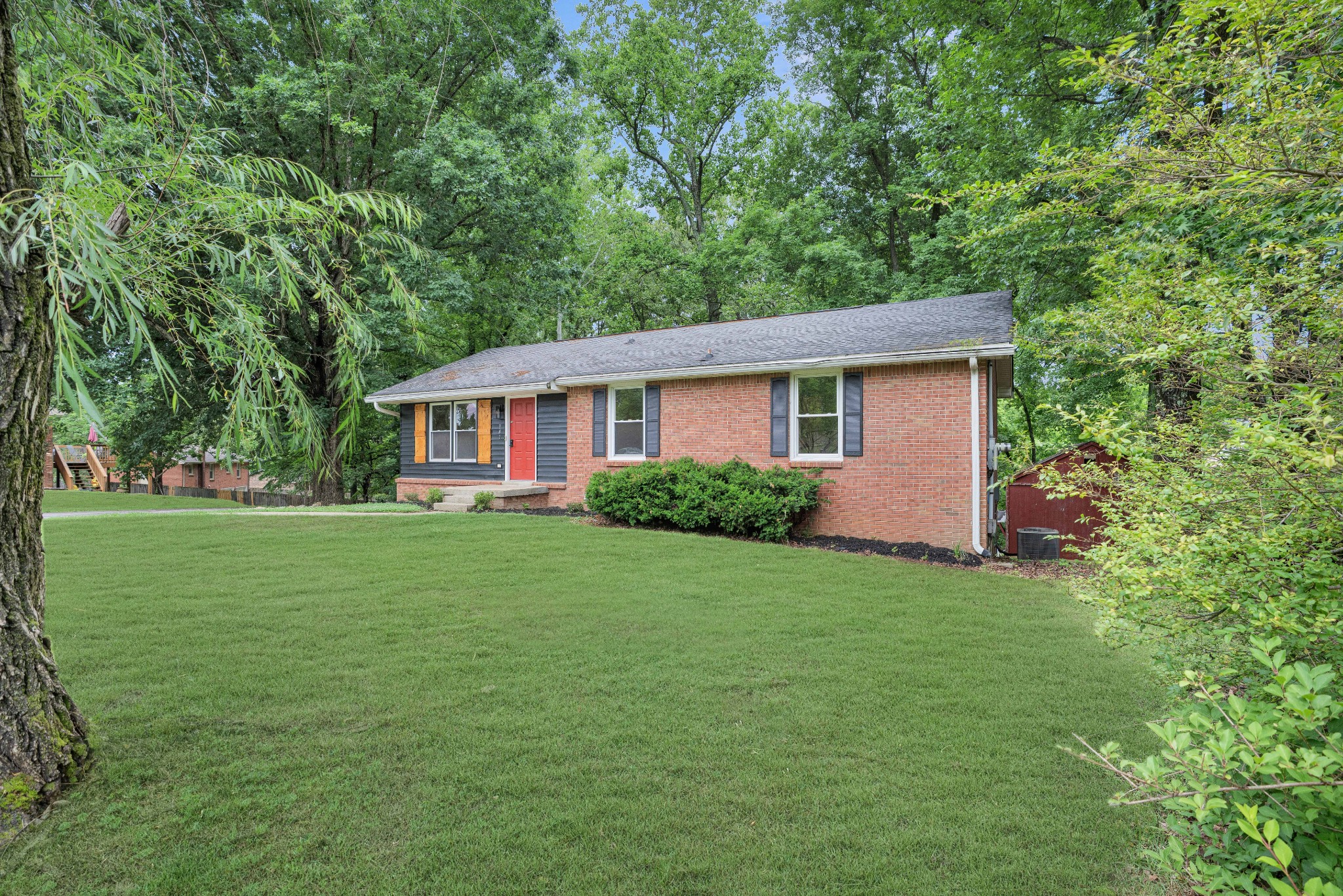 341 Harold Drive Clarksville TN 37040