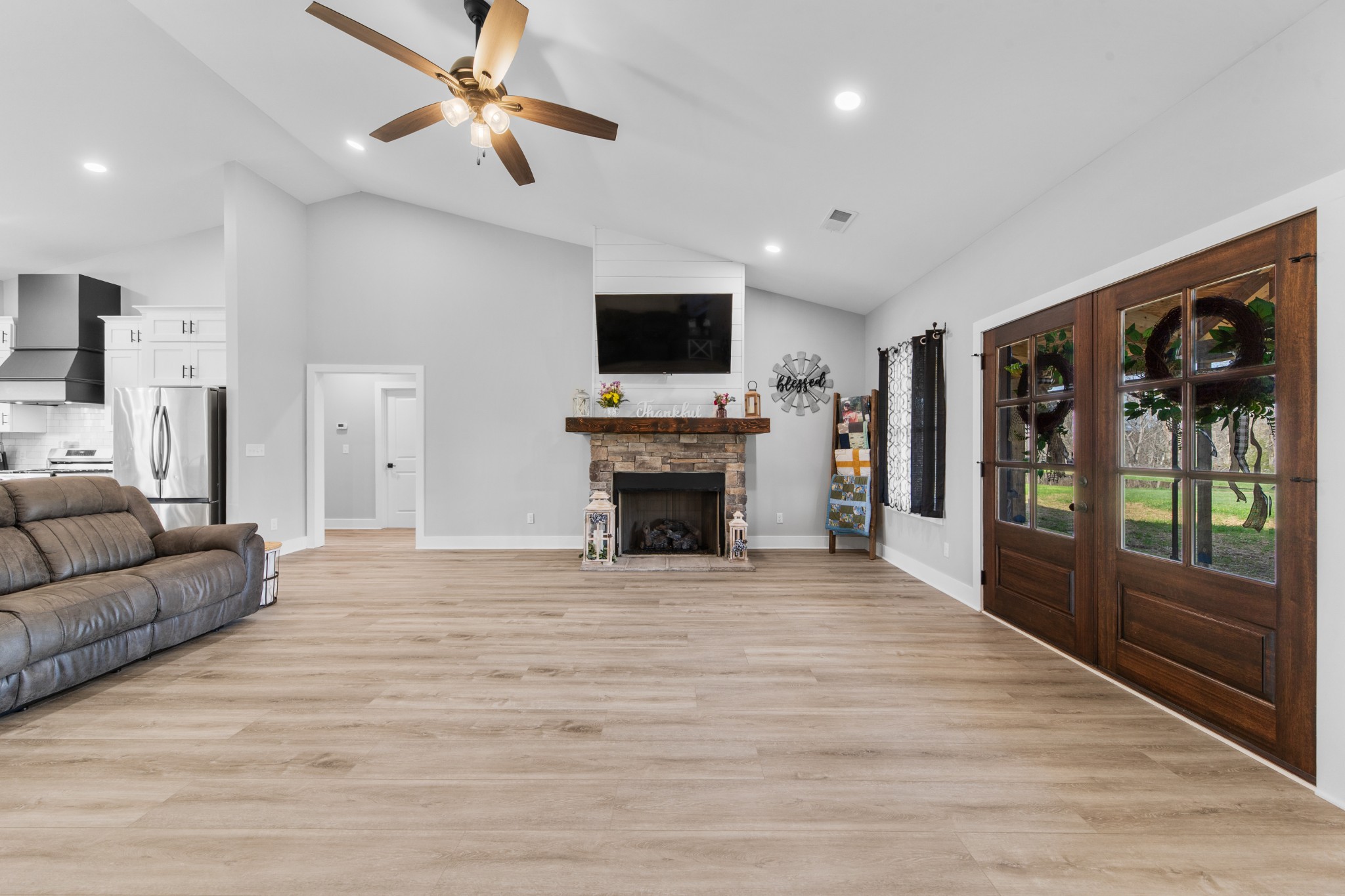 321 Old Sr 48 Centerville TN 37033