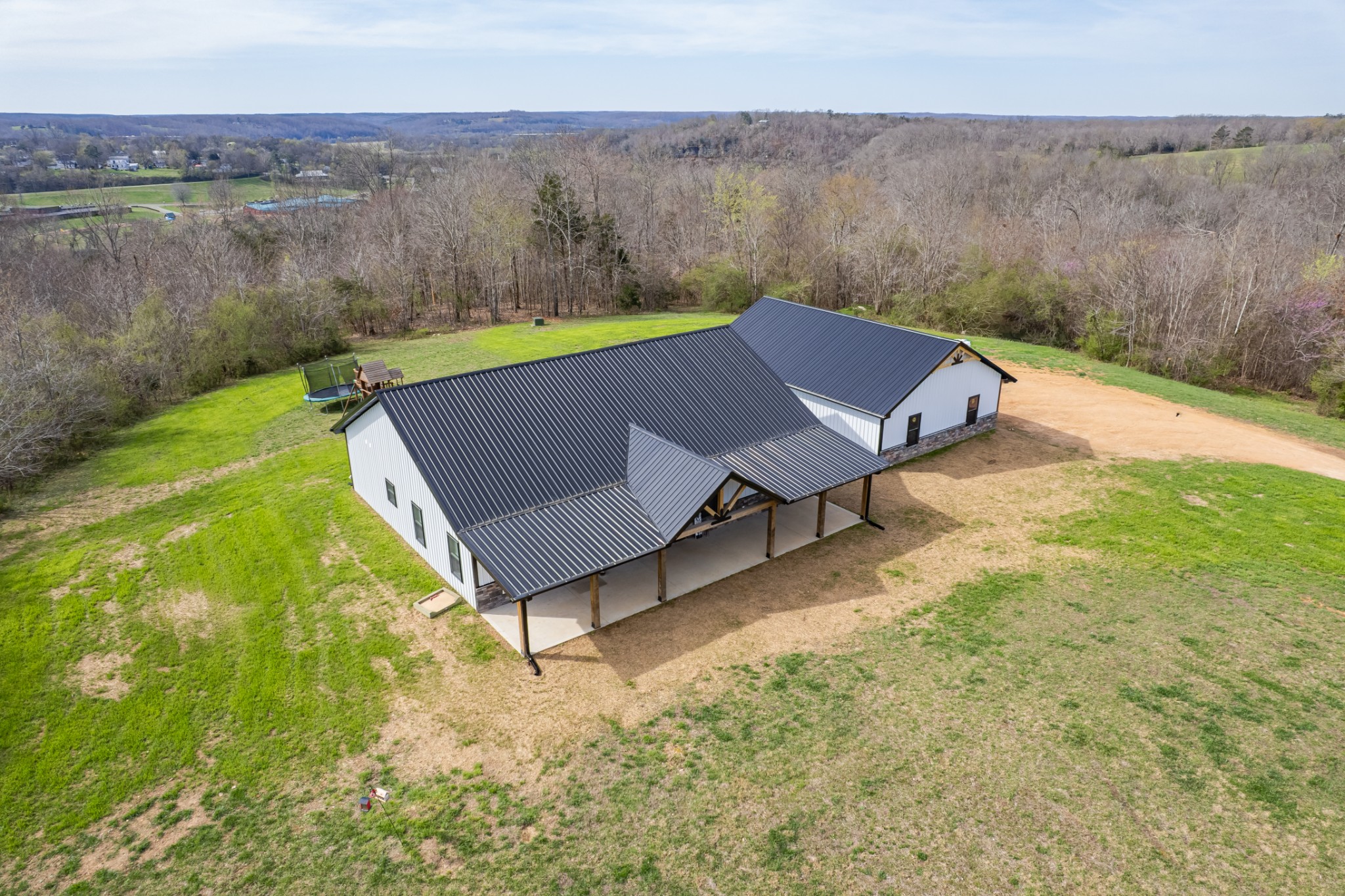 321 Old Sr 48 Centerville TN 37033