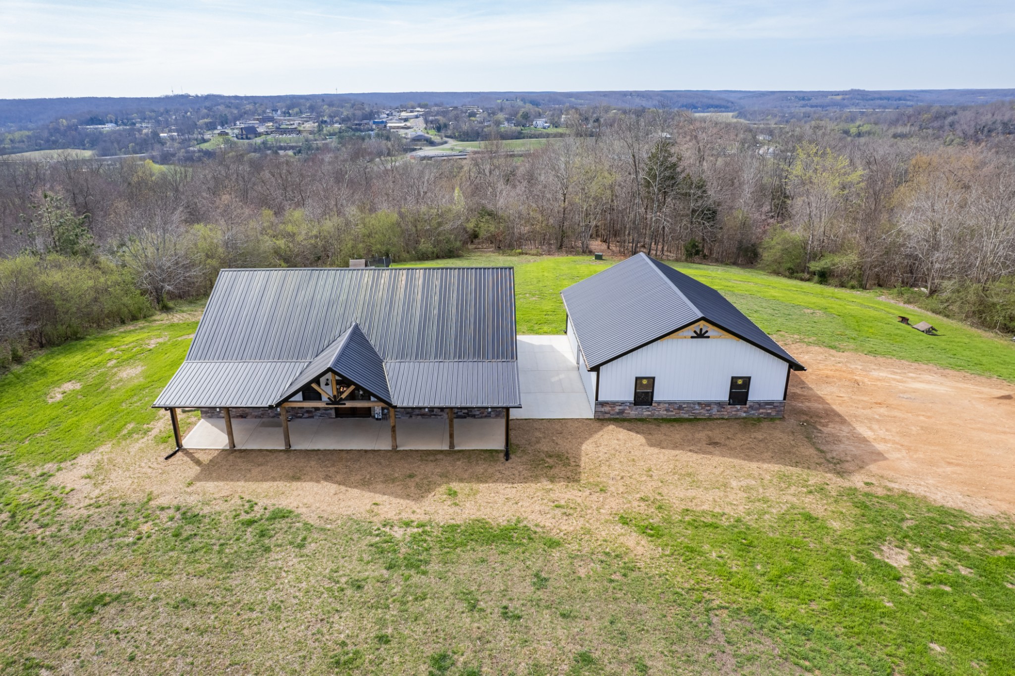321 Old Sr 48 Centerville TN 37033