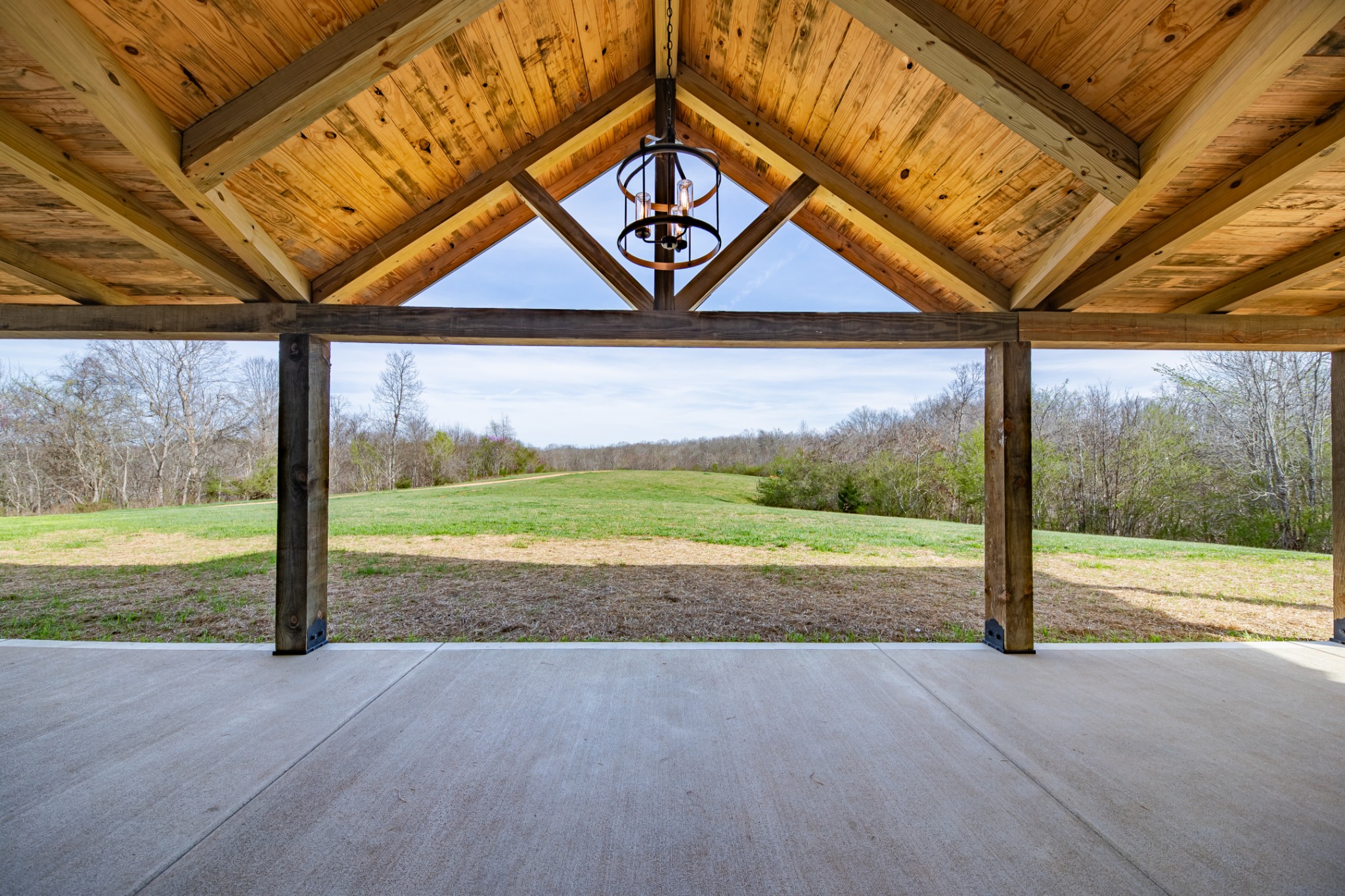321 Old Sr 48 Centerville TN 37033