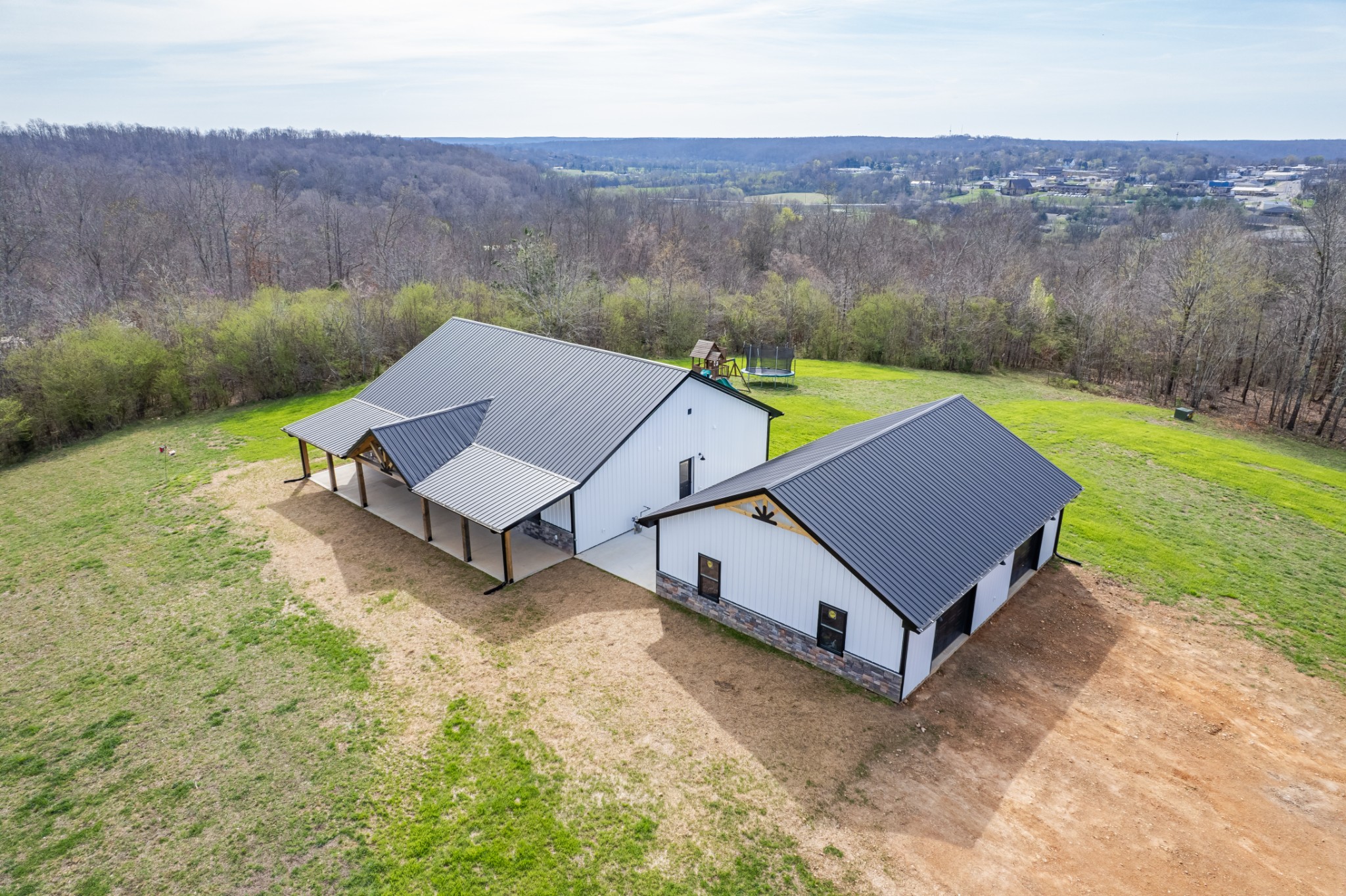 321 Old Sr 48 Centerville TN 37033