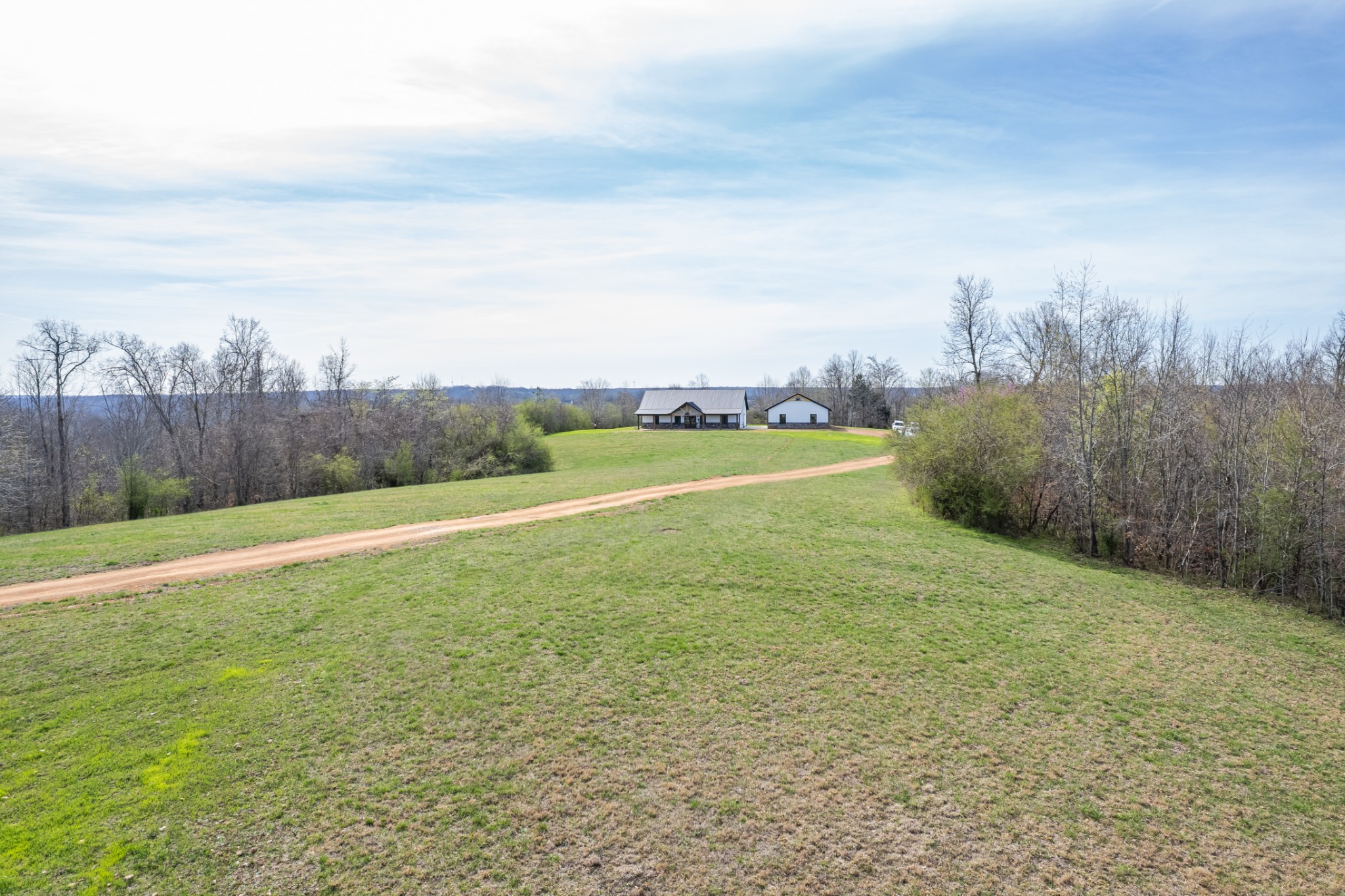 321 Old Sr 48 Centerville TN 37033