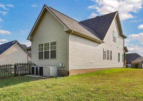 833 E Accipiter Circle Clarksville TN 37043