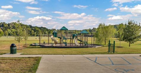 833 E Accipiter Circle Clarksville TN 37043
