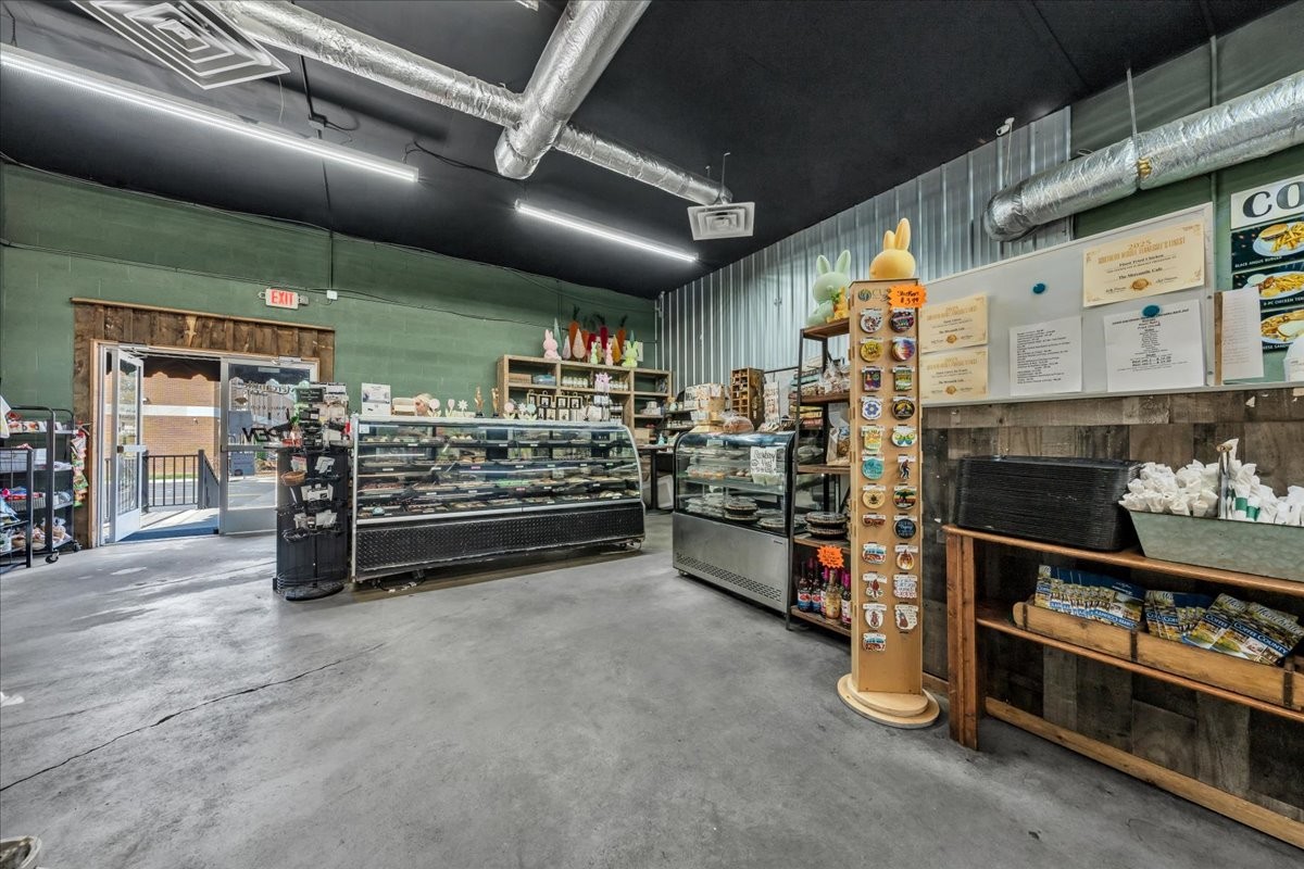 216 N Irwin Street Manchester TN 37355