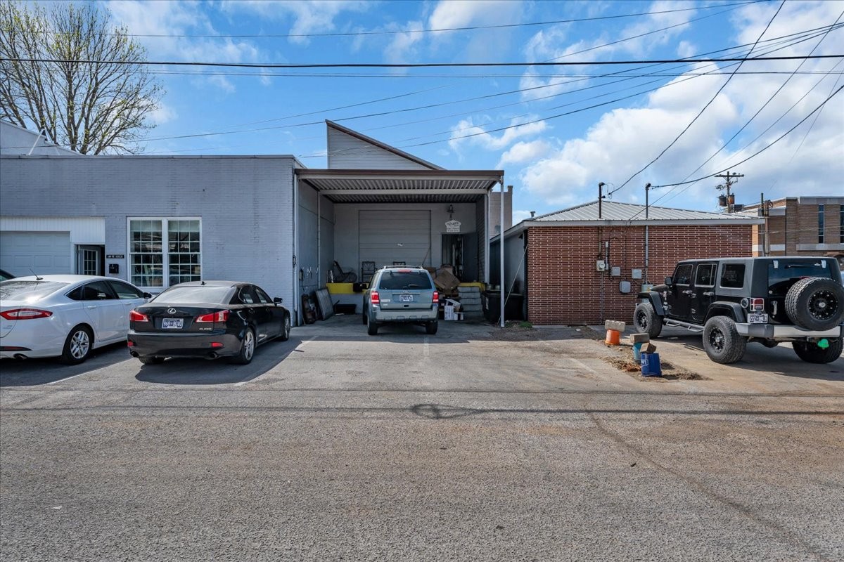 216 N Irwin Street Manchester TN 37355