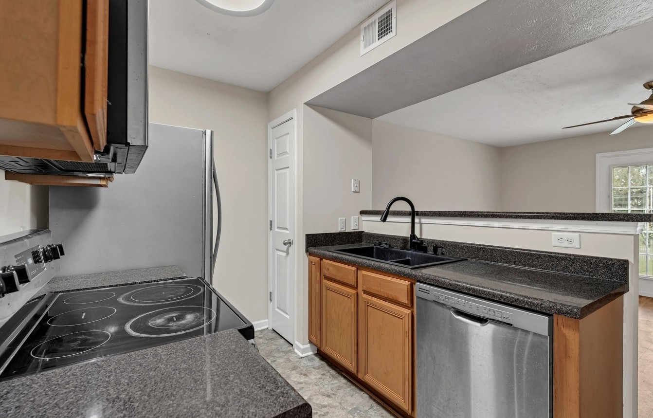 8007 Logan Drive La Vergne TN 37086