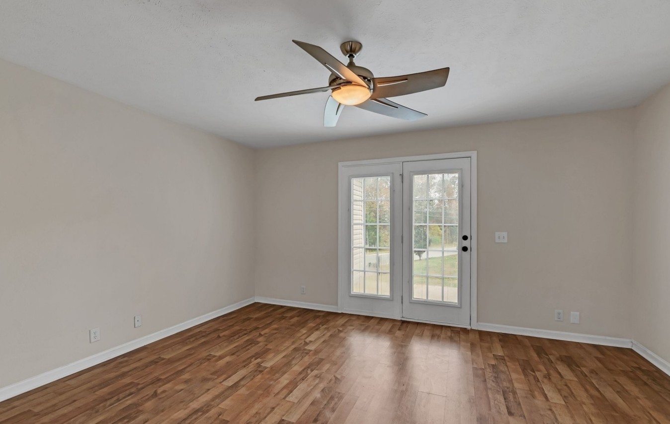 8007 Logan Drive La Vergne TN 37086