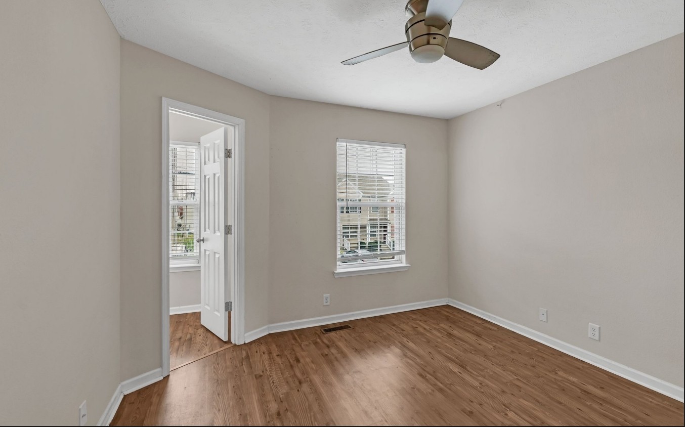 8007 Logan Drive La Vergne TN 37086