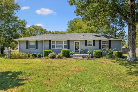 912 Castle Heights Avenue Lebanon TN 37087
