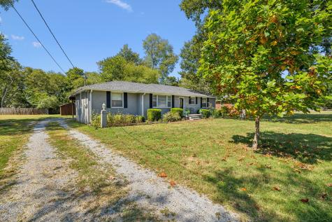912 Castle Heights Avenue Lebanon TN 37087
