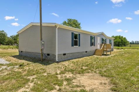 8 Otha Road Summertown TN 38483