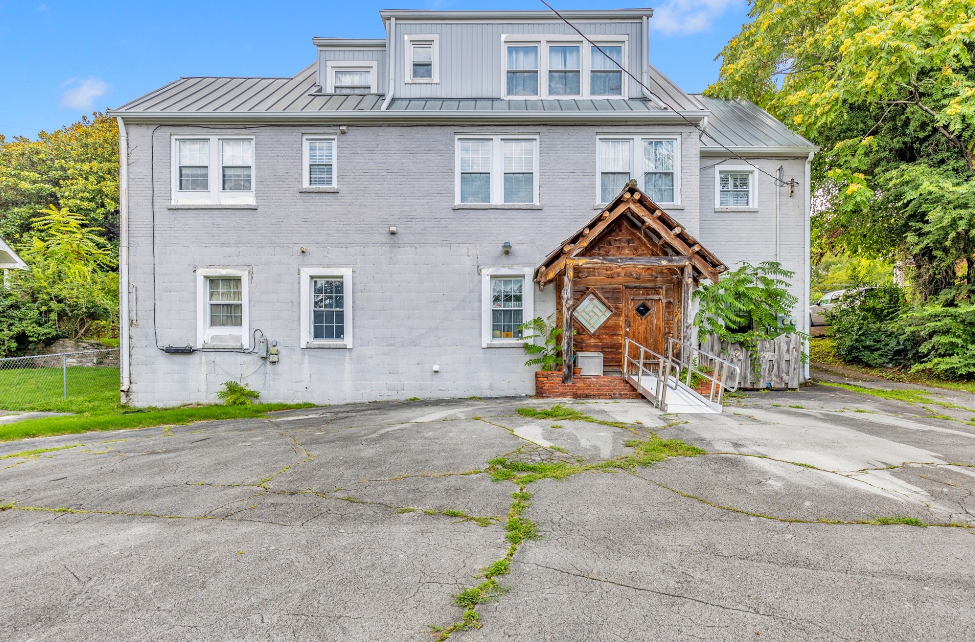 609 W 7th Street Columbia TN 38401