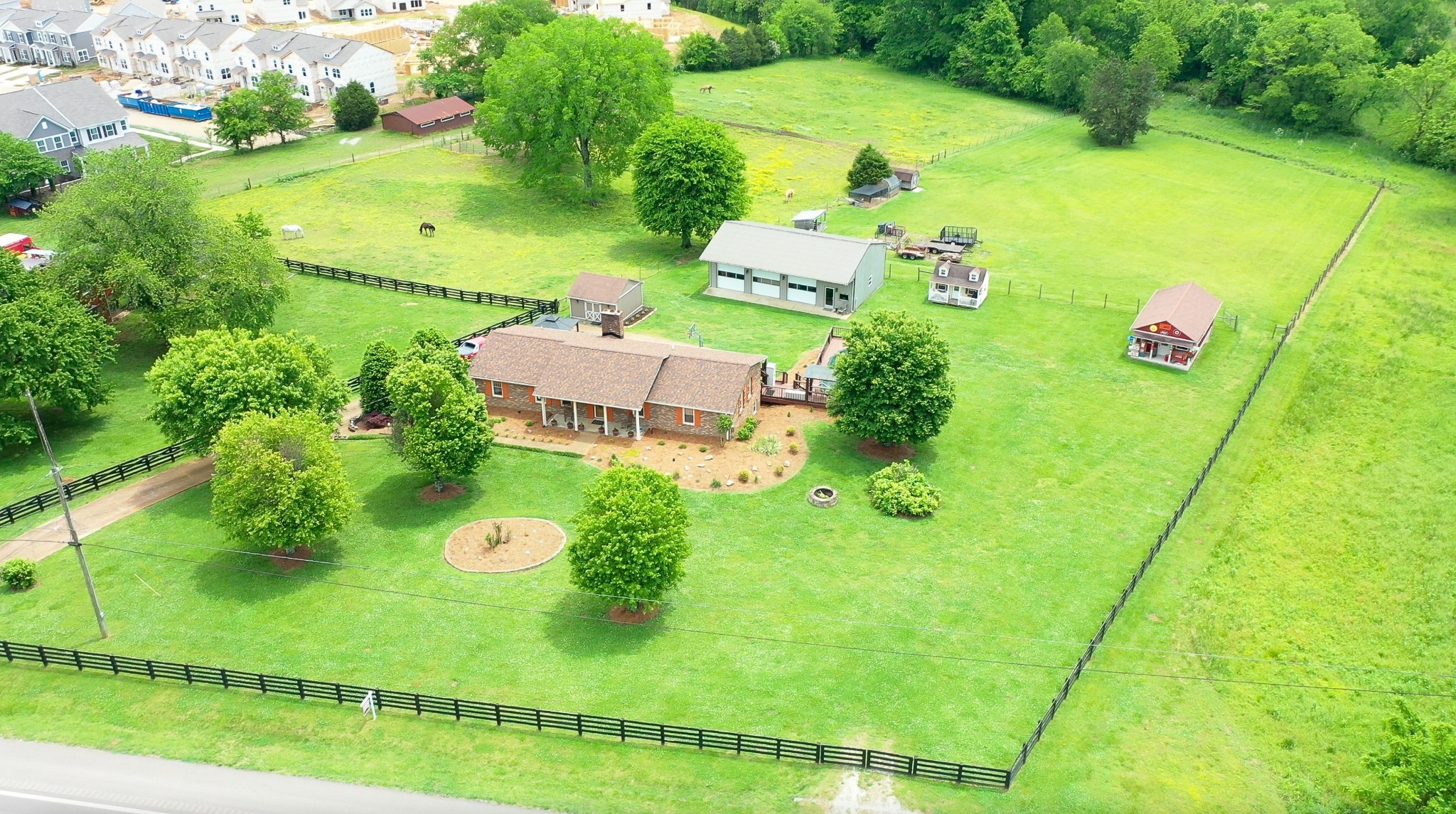 2348 Nashville Highway Columbia TN 38401
