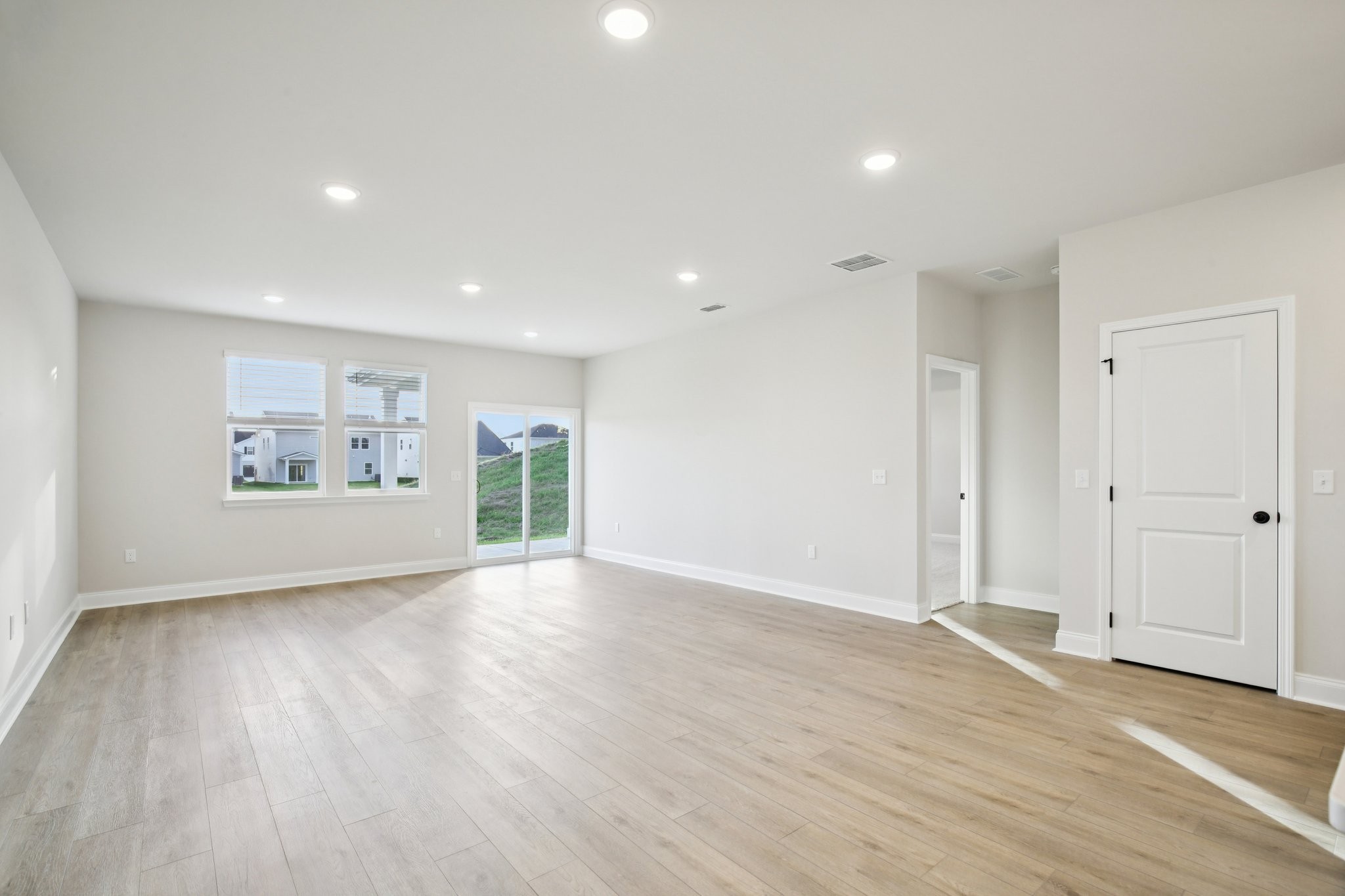 1090 Large Poppy Drive La Vergne TN 37086