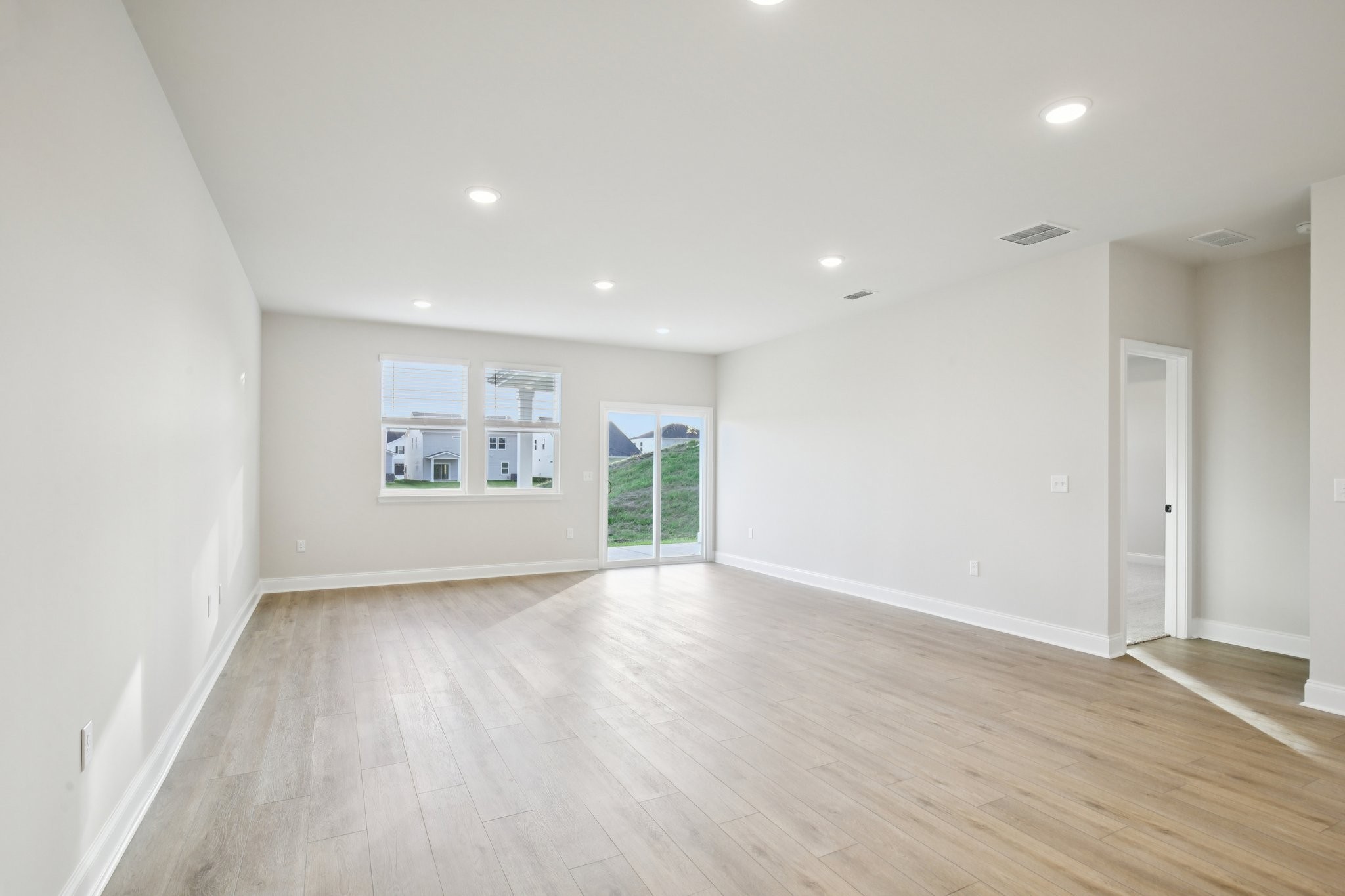 1090 Large Poppy Drive La Vergne TN 37086