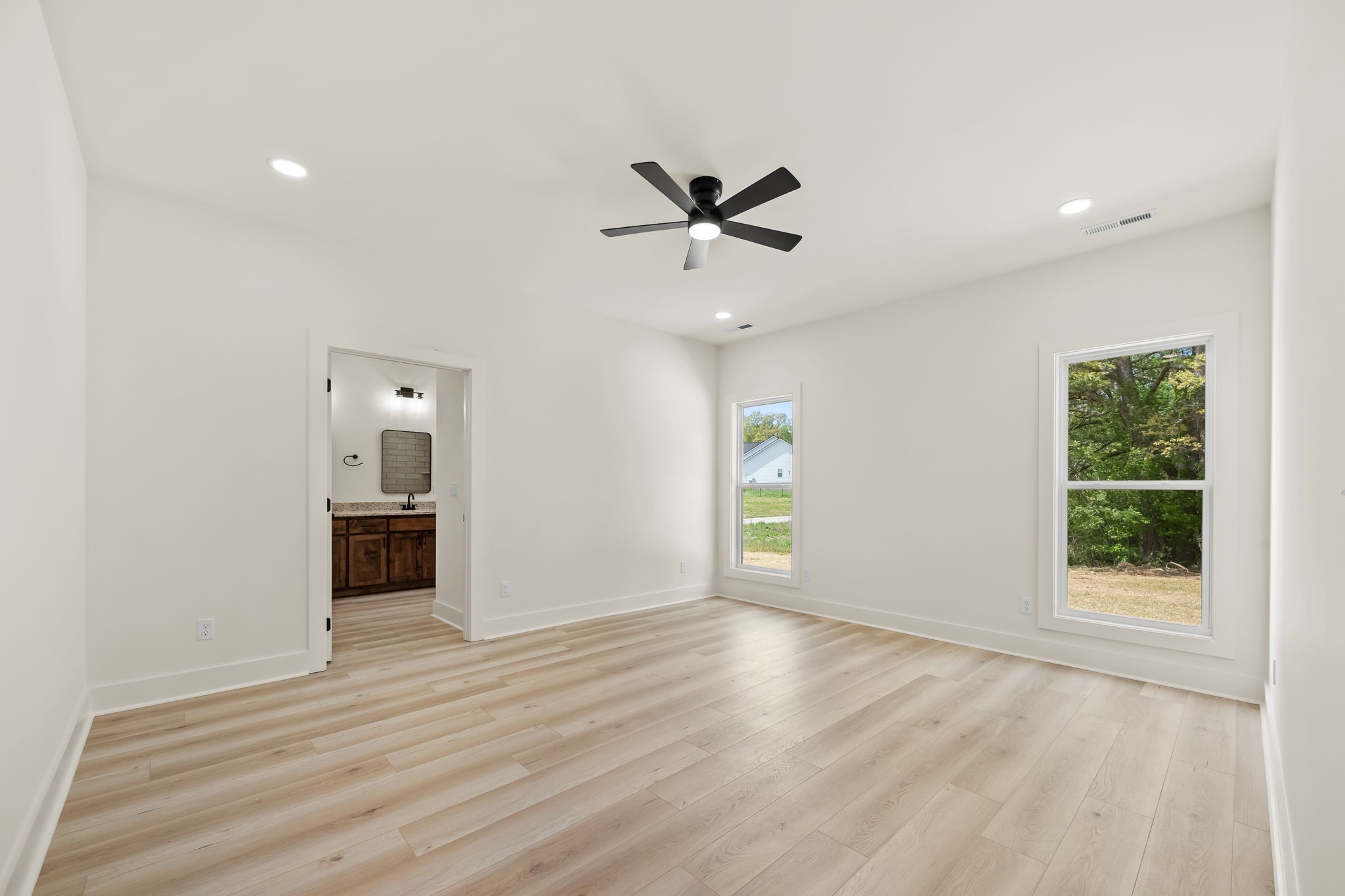3776 Hollow Springs Road Bradyville TN 37026